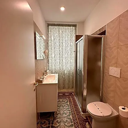 Bed & Breakfast Dimora In Centro 3*