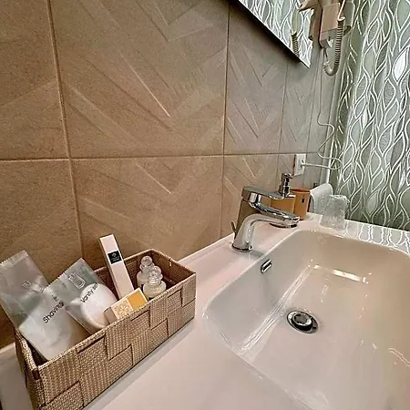 Bed & Breakfast Dimora In Centro 3*